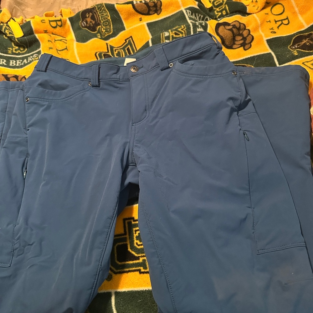 Duluth Trading Co Women's Straight Fleece Leg Lined Flexpedition Pants in Blue